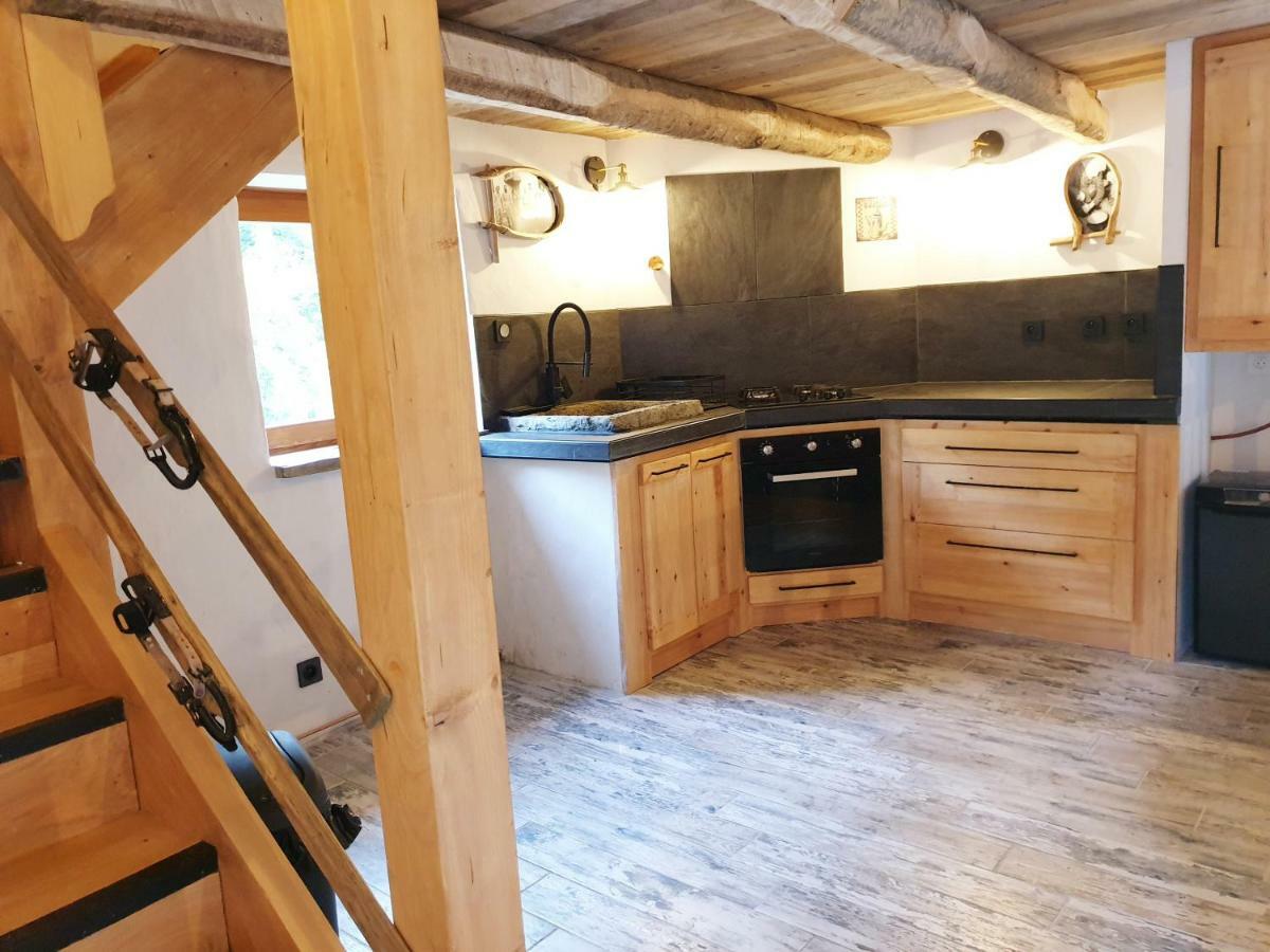 Bergerie Grange Des 3 Cirques Troumouse Gavarnie Estaube 4 Personnes Exteriér fotografie